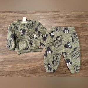 Disney Baby Minnie Mouse Green and Black Sherpa Kids Matching Set size 6/9M